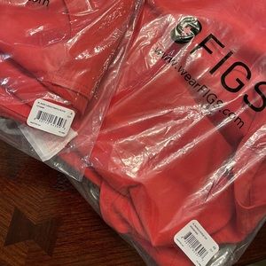 FIGS Rafaela Scrub Top (Clay)